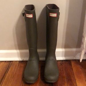 Hunter Tall Rainboots